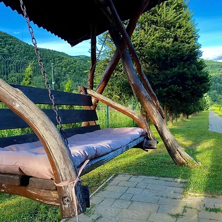 Guest house в горах у аліни Solochin