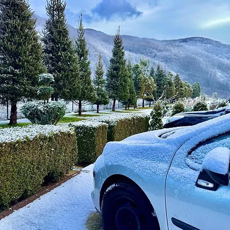 Guest house в горах у аліни