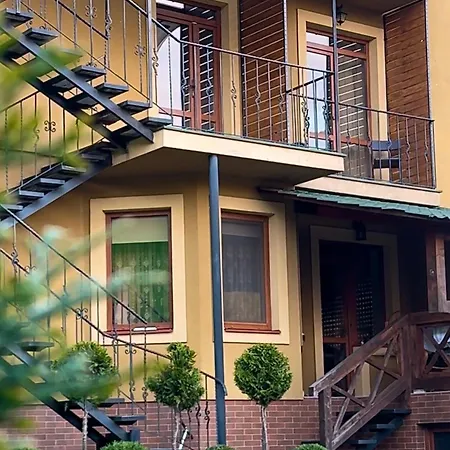 Pensión в горах у аліни