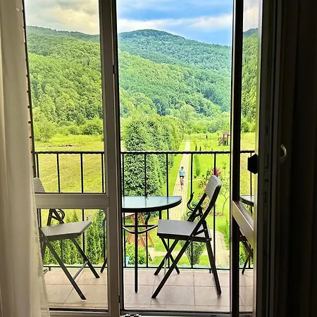 Vendégház в горах у аліни