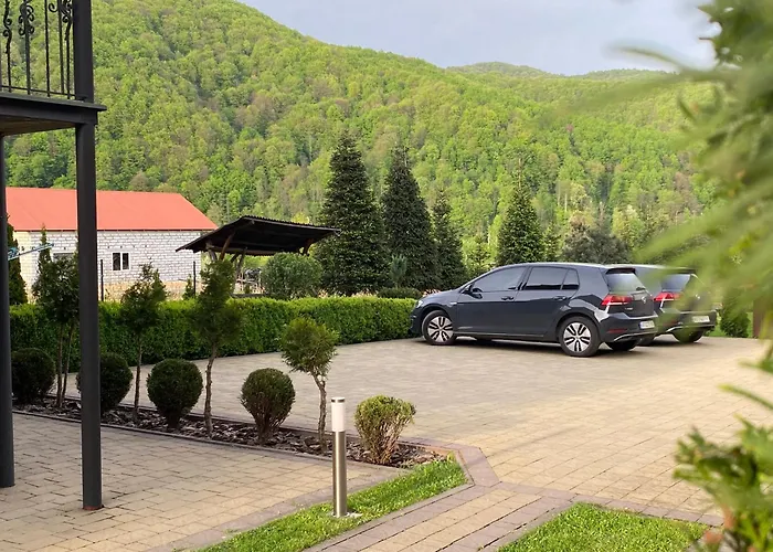 게스트하우스 в горах у аліни