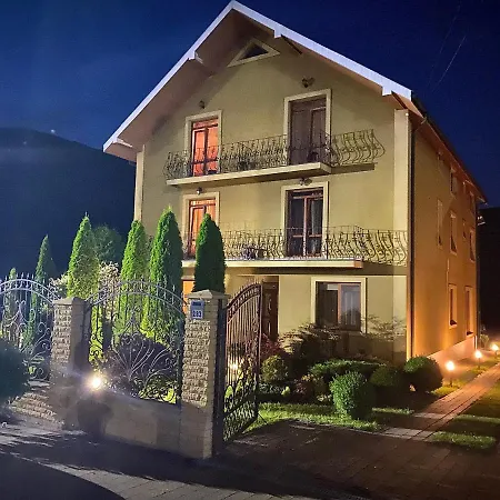 в горах у аліни Vendégház