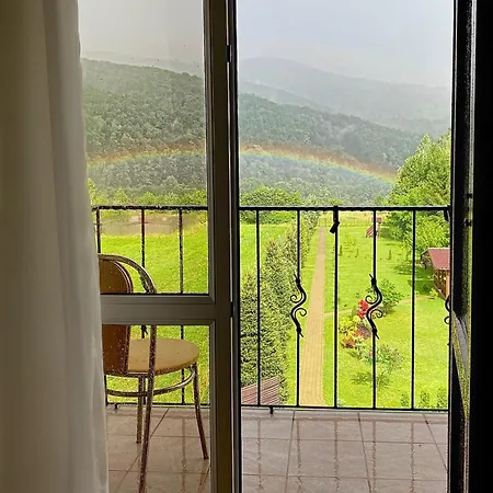 в горах у аліни Guest house *