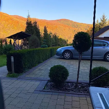 Guest house в горах у аліни *