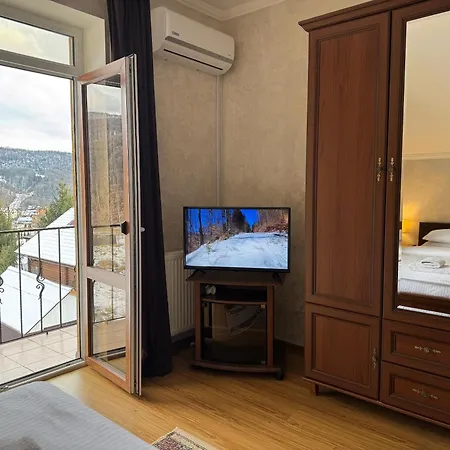 Guest house в горах у аліни