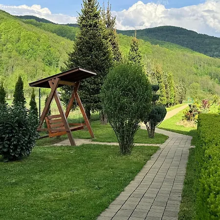 Guest house в горах у аліни *